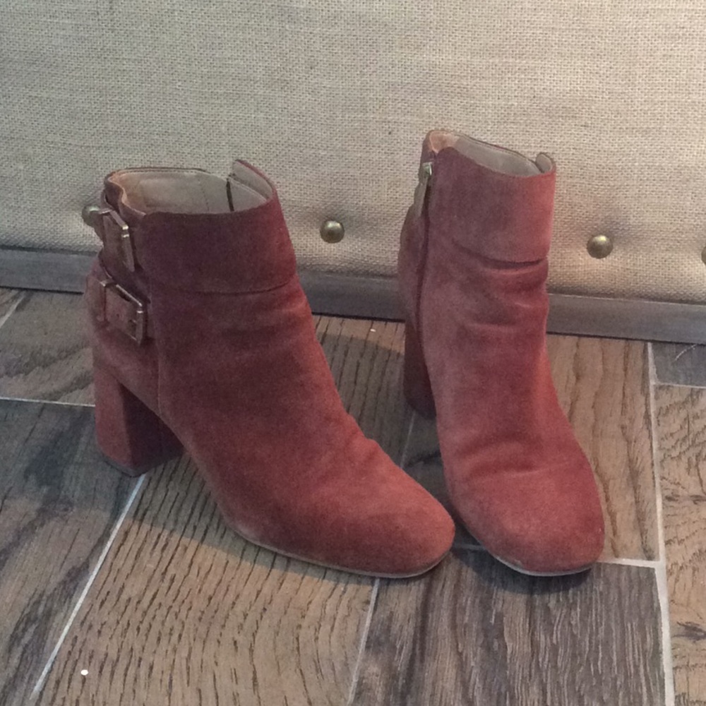 Suede boots